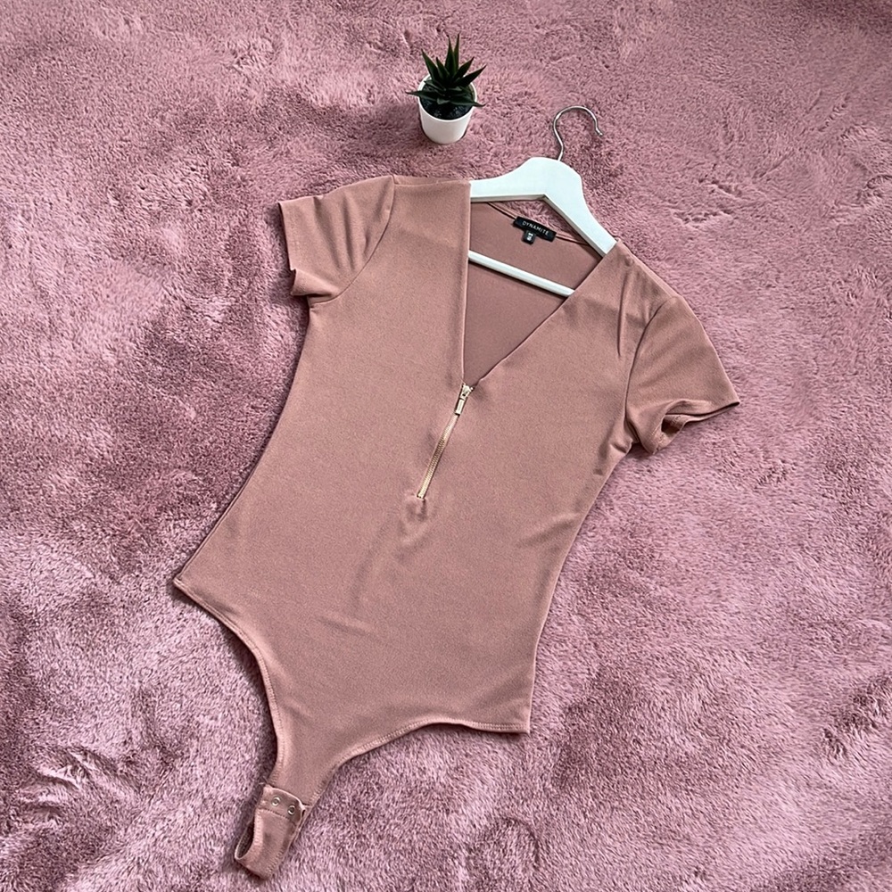 Dynamite Mauve Bodysuit (Gold Zipper - Size Small)